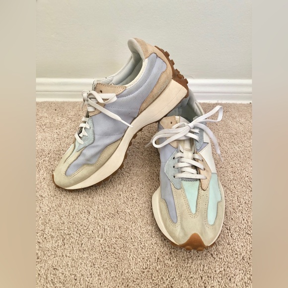 New Balance Shoes - New Balance Womens 327 White Blue Colorblock Pastel Sneakers Walking Shoes sze 9